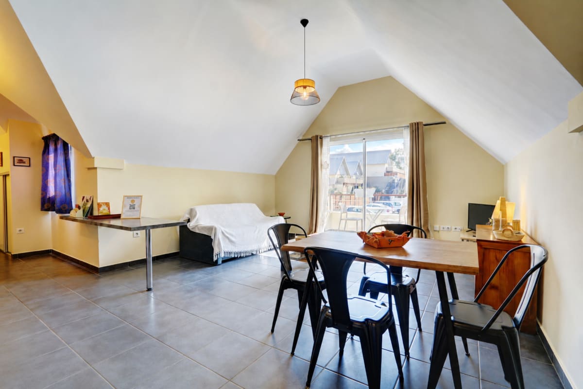  Appartement Cantebazi - Balcon - Plage - Wifi