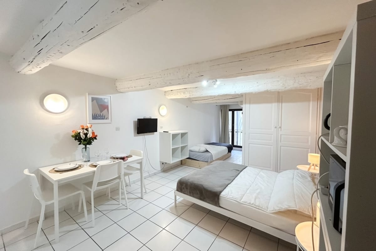 Studio proche port et commerces