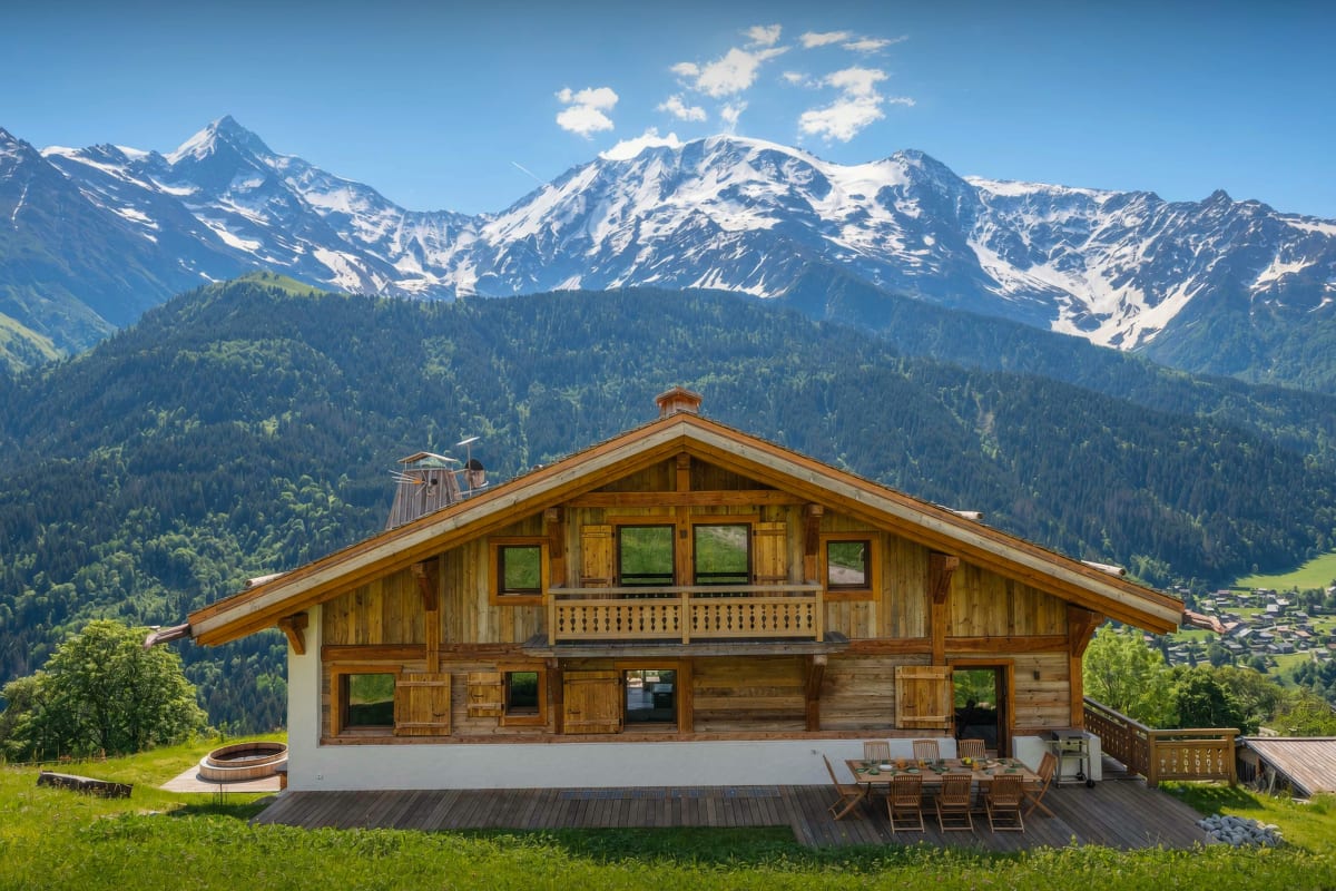  Chalet Chalet pour 14 avec sauna, bain nordique et ascenseur - OVO Network  