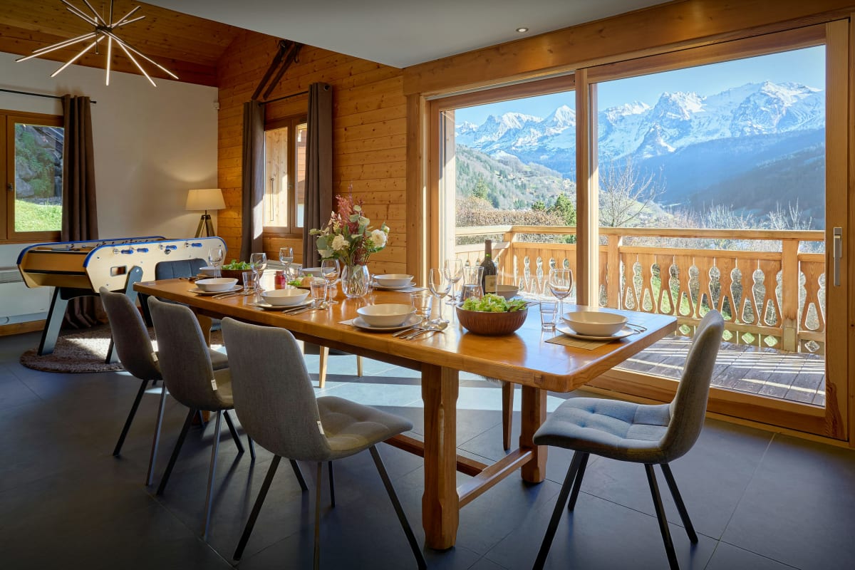 Chalet   Vue sur les montagnes et spa détente - OVO Network
