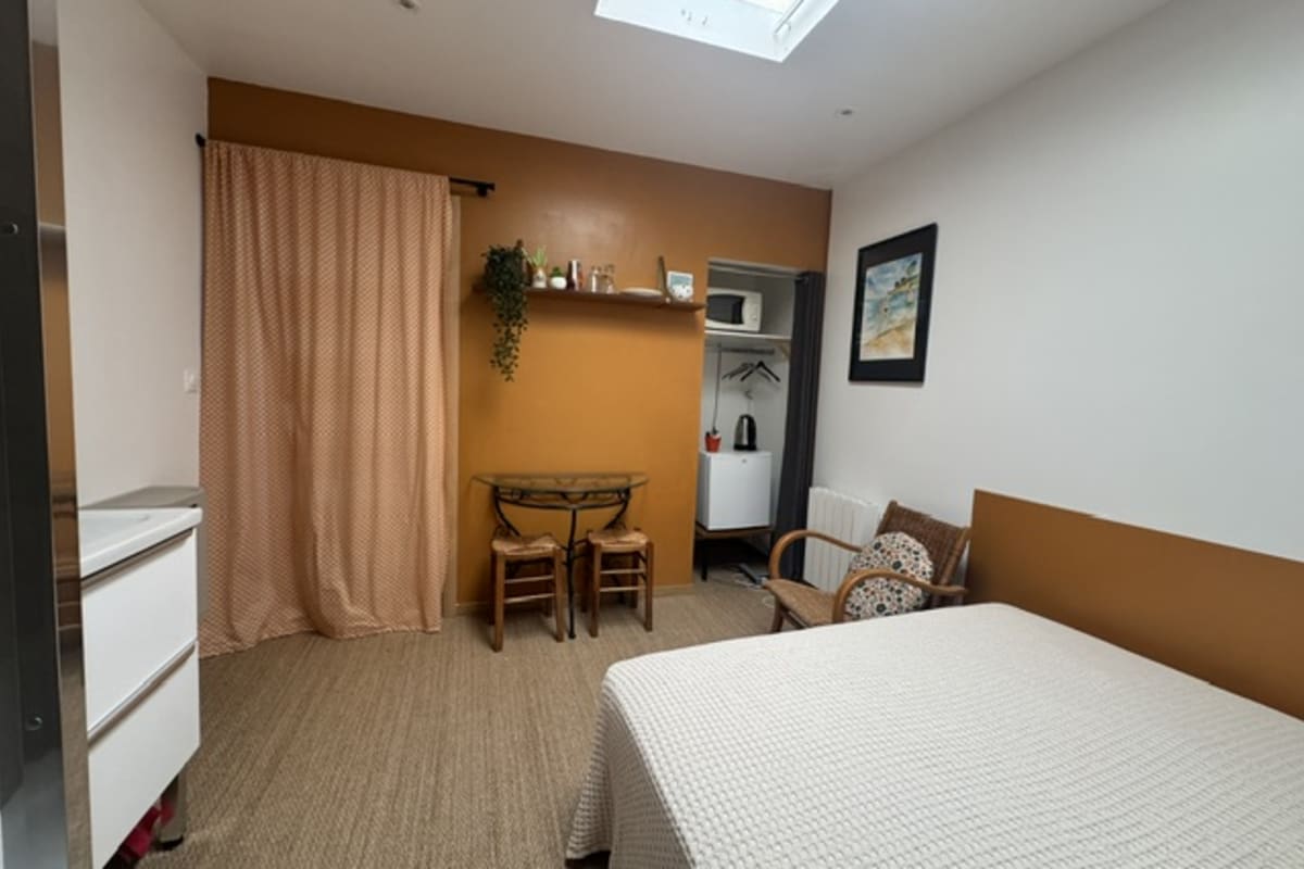 Immobilier Charmant studio avec jardin à Ifs  