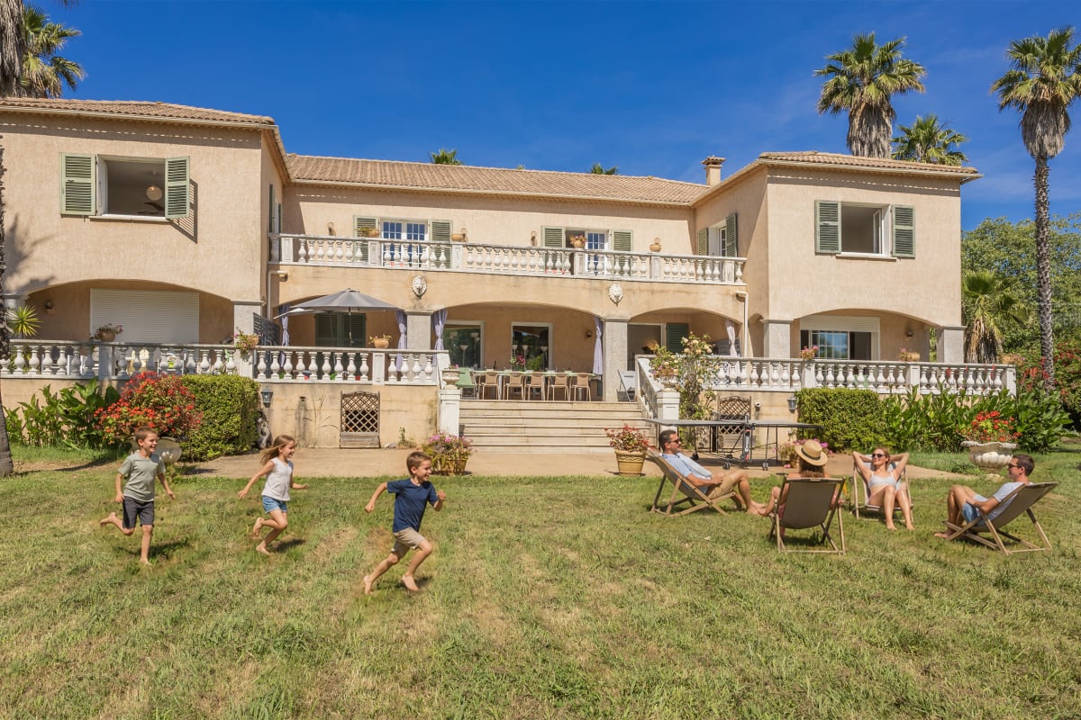  immobilier  Villa Washingtonia - villa de charme avec accès privé à la plage