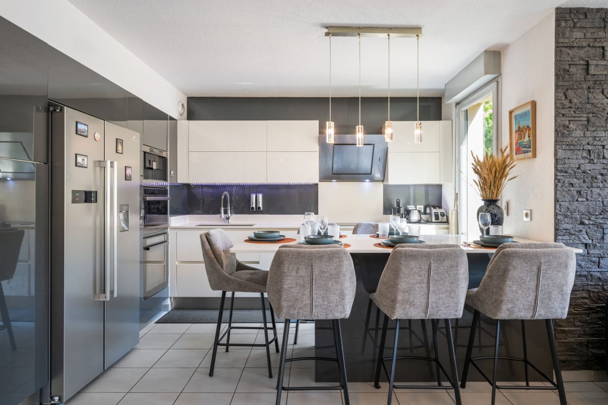  immobilier   Appartement traversant avec terrasse