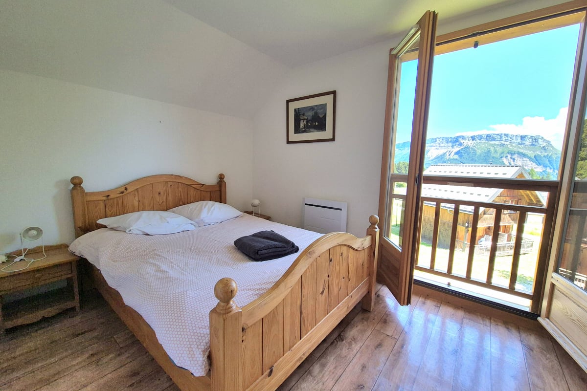  immobilier  Votre Havre de Paix en Montagne - chalet 6 personnes avec piscine et sauna 