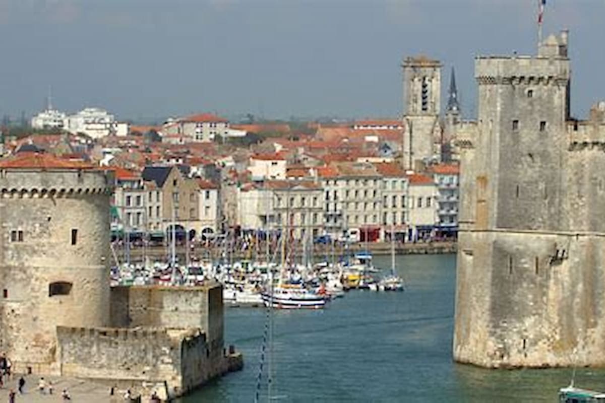 Immobilier Charmant Studio secteur Port de La Pallice  