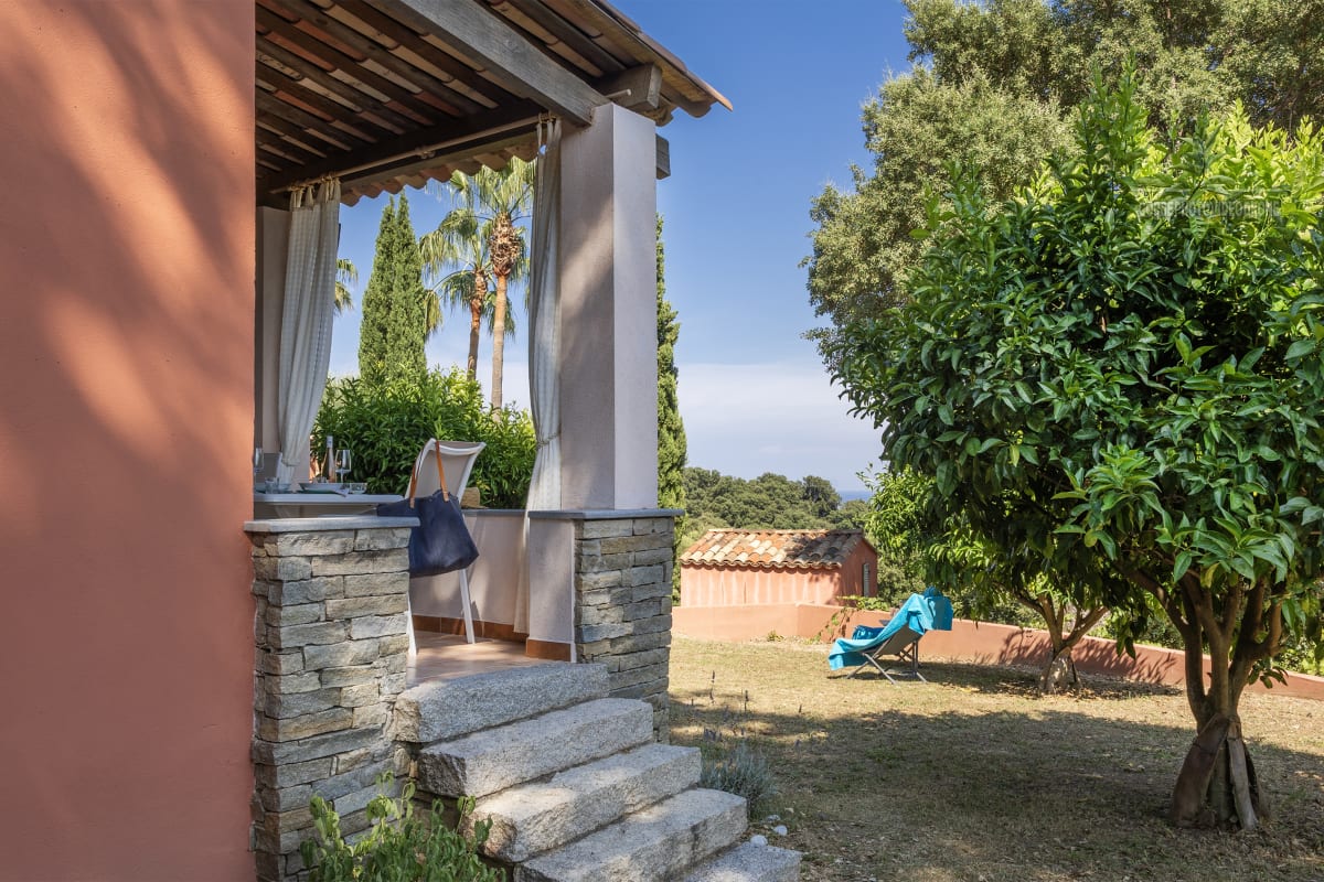 Maison   La Ty Kaz – Cocon entre mer, maquis et piscine en Costa Verde
