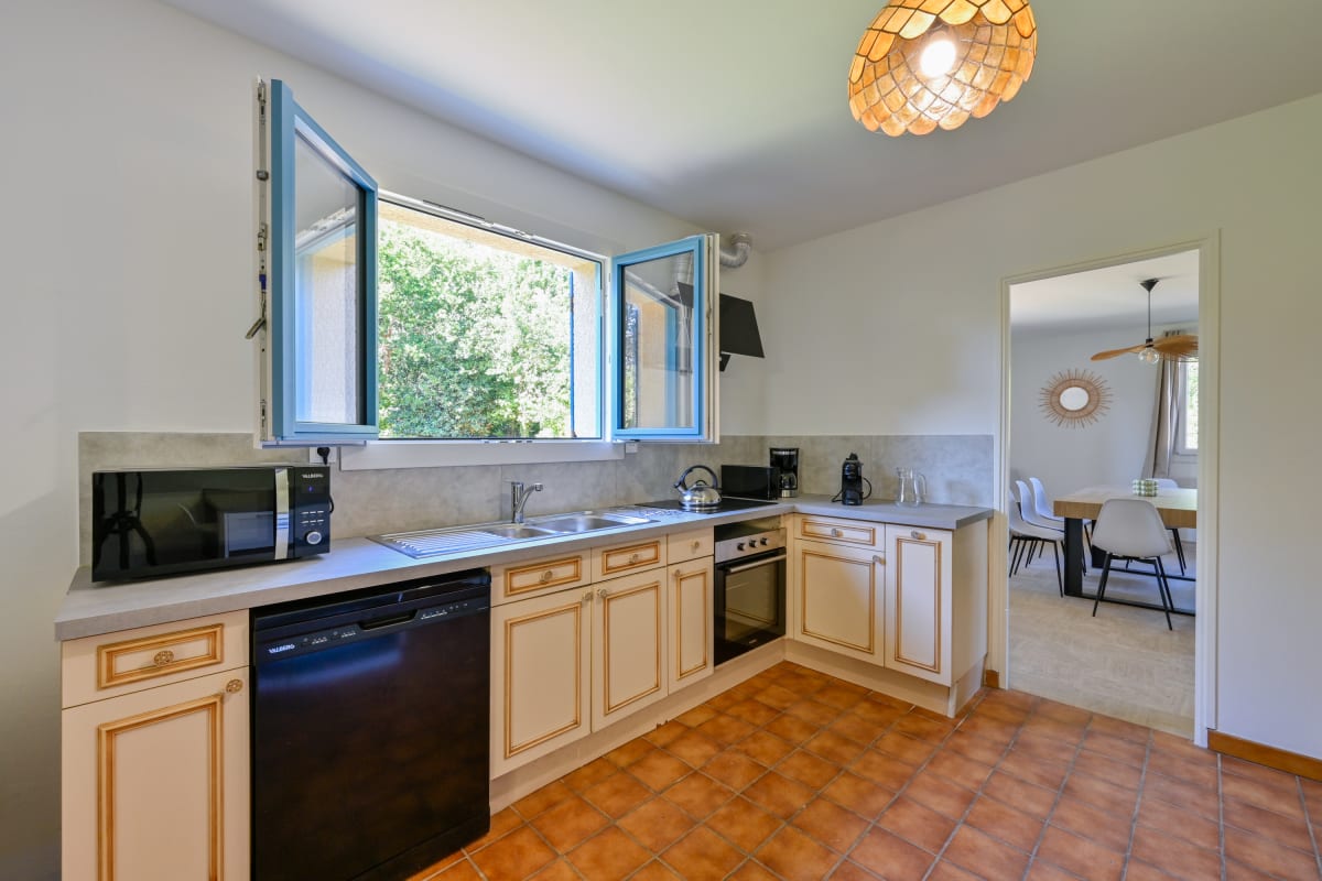  immobilier  Penvins - Jacuzzi - Jardin