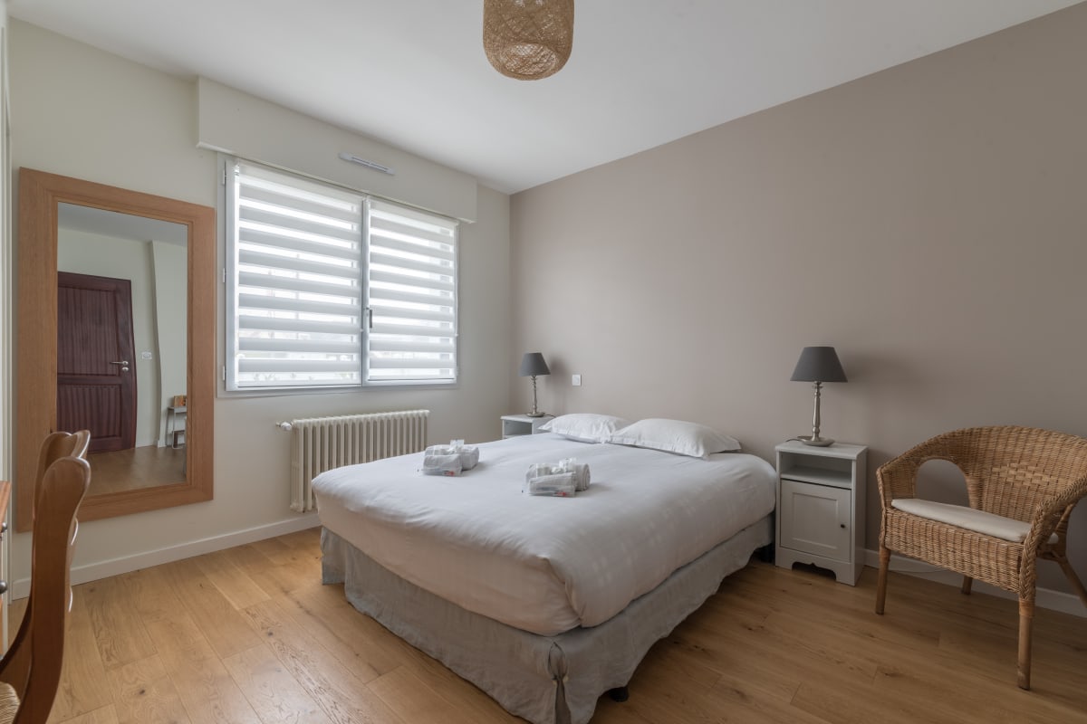 Immobilier L'AUTHENTIQUE - 600m plage - Piscine  