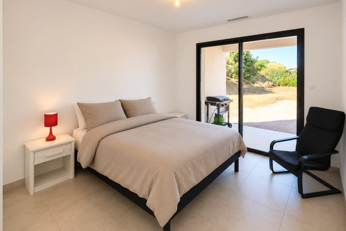  immobilier  Maison spacieuse avec vue sur mer et montagne