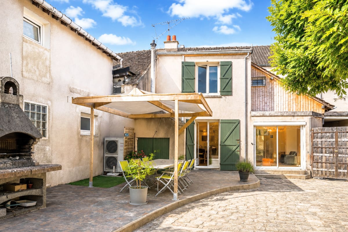  Maison Maison climatisée avec parking aux portes de Moret
