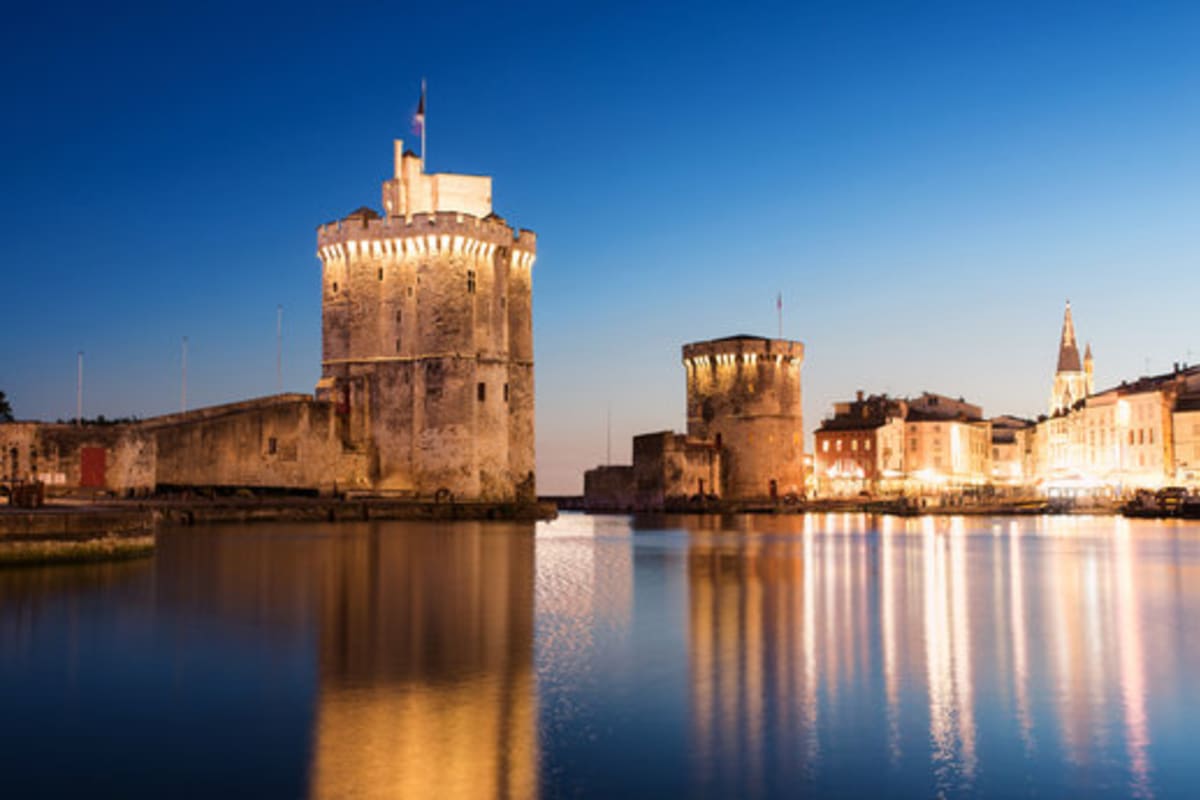 Immobilier Maison familiale avec jardin proche La Rochelle  