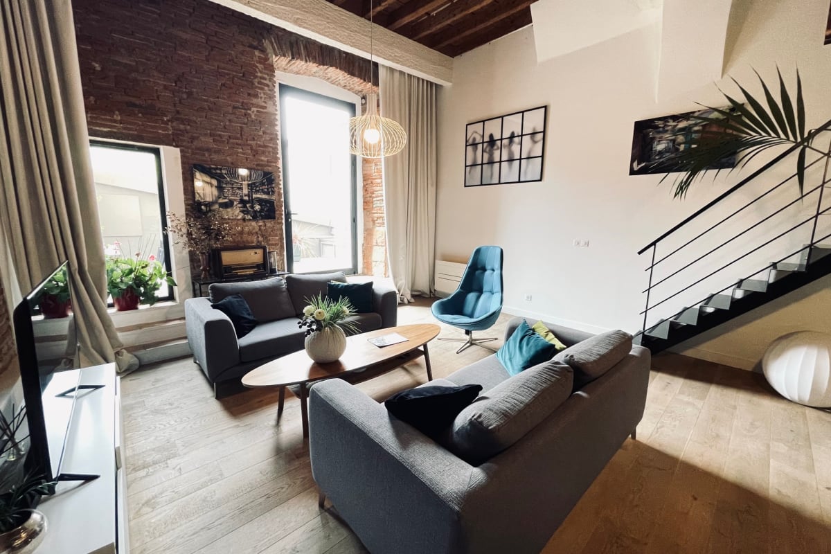  Appartement Exceptionnel T3 avec terrasse dans hypercentre