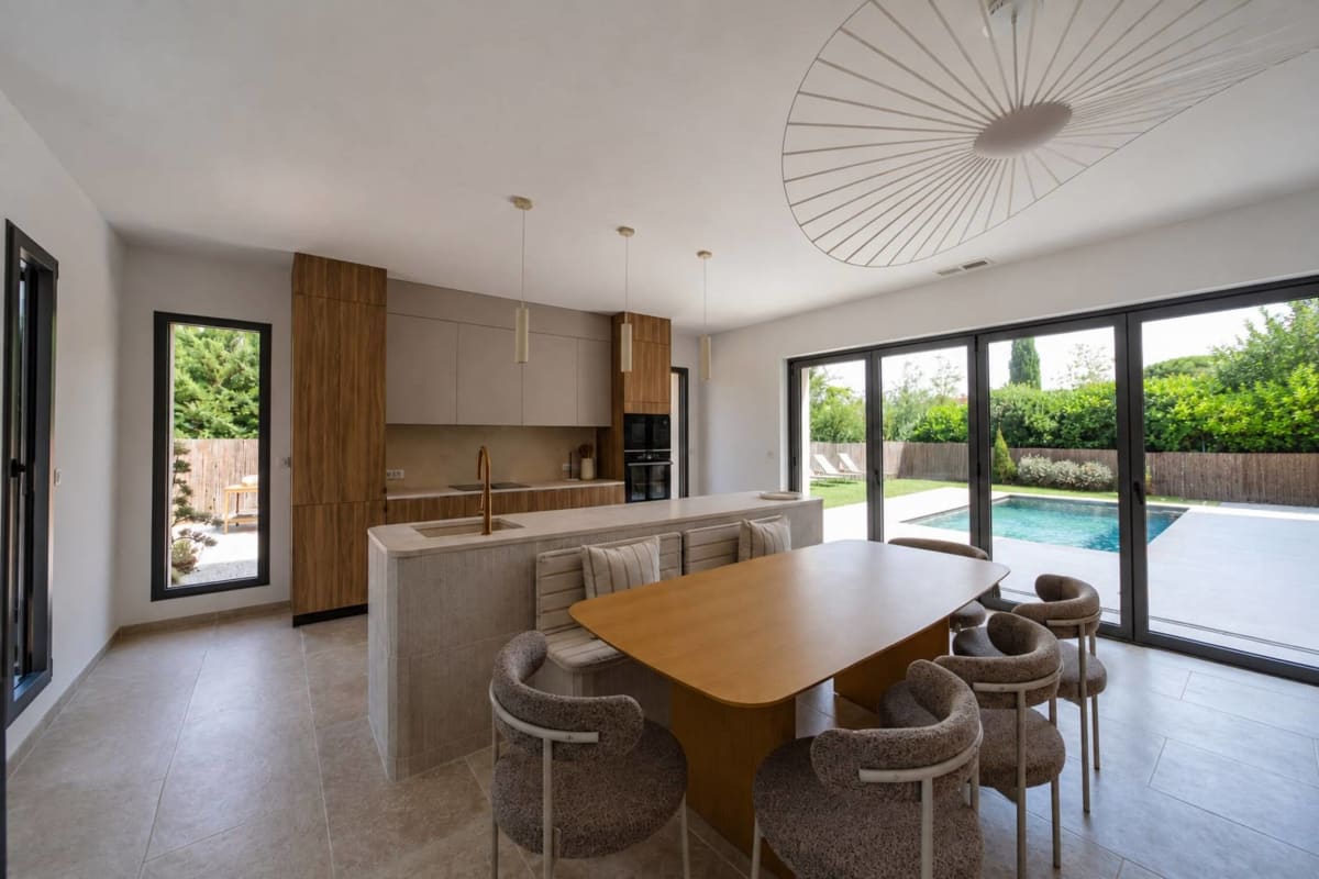  Maison La Bâtisse - Piscine & Jardin - Luberon