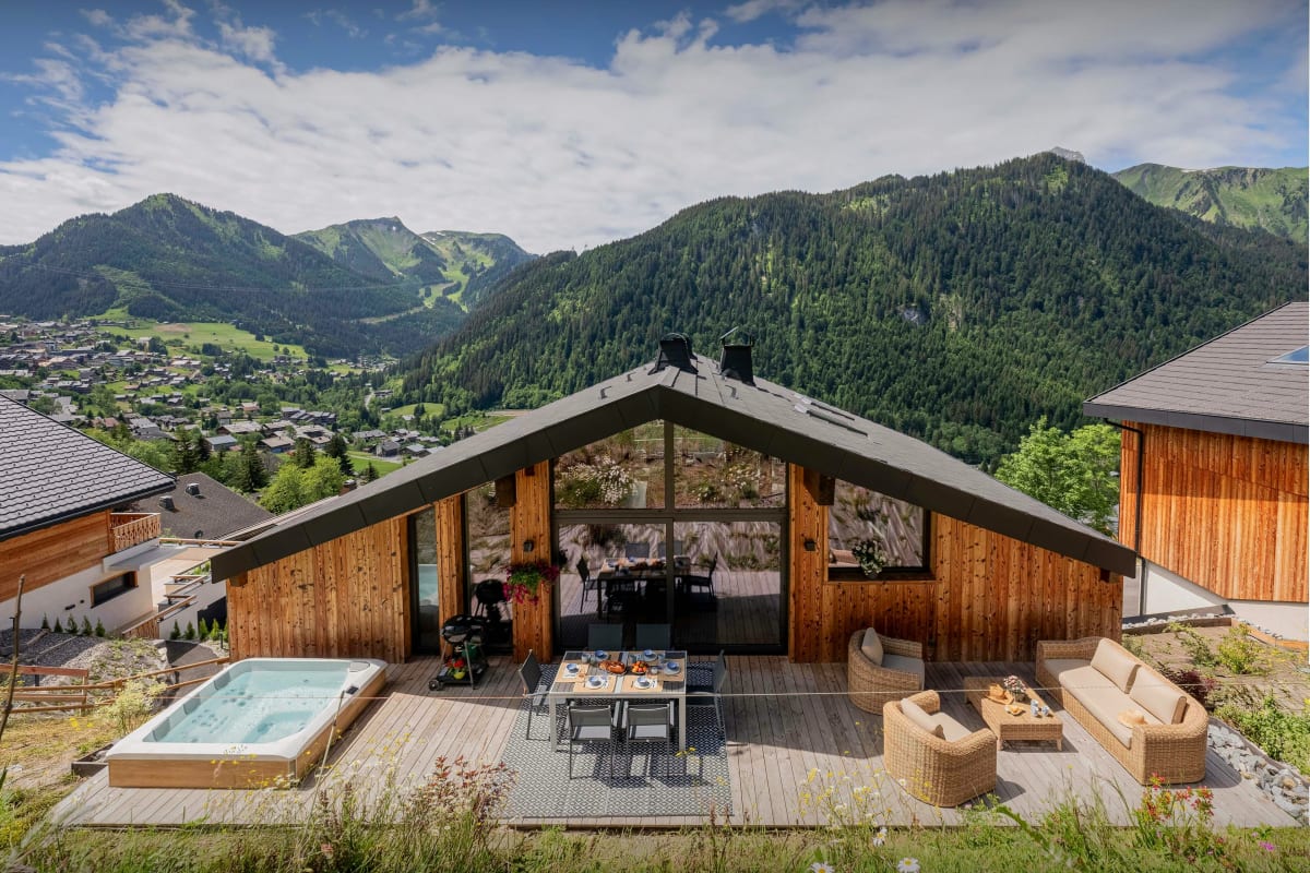  Chalet Chalet pour 12 avec sauna et jacuzzi à 200 m des remontées - OVO Network