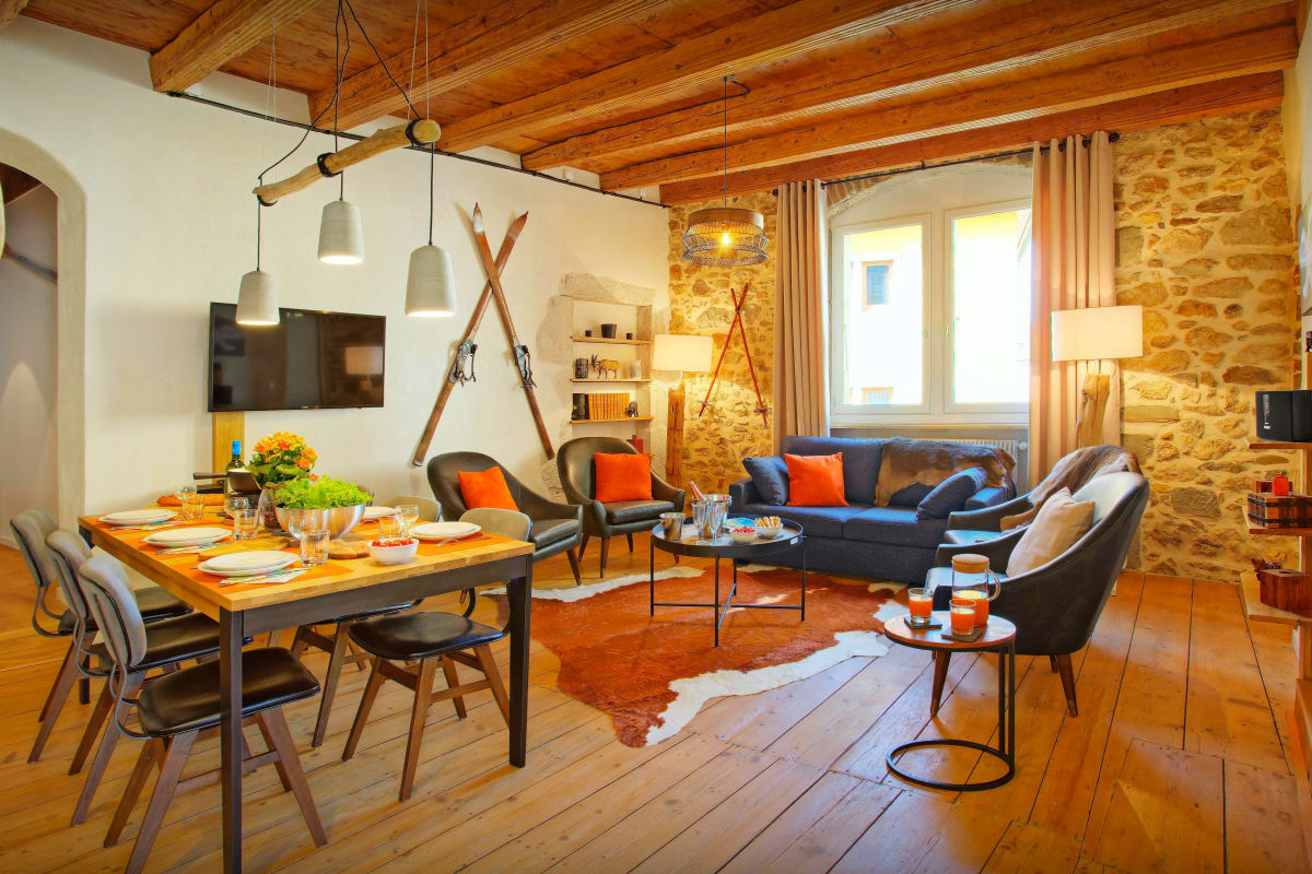 Explorez la ville & le lac d'Annecy - OVO Network