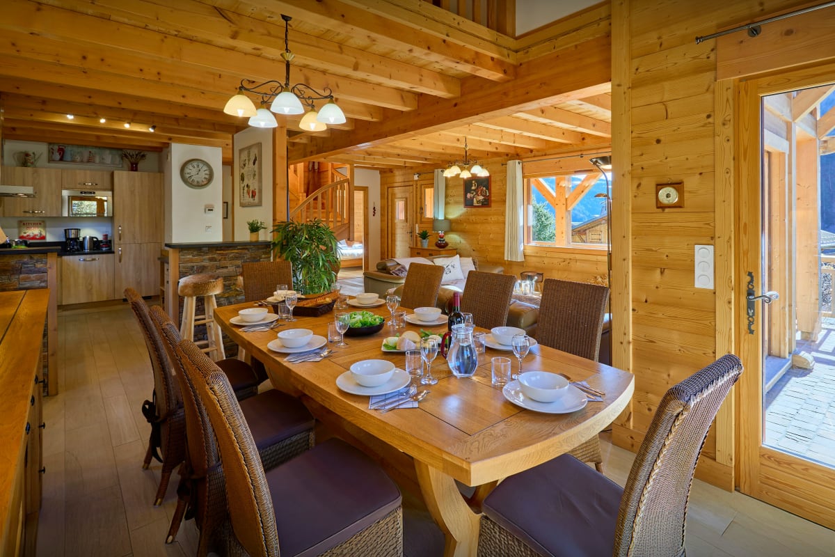 Chalet pour 10 avec sauna et jacuzzi à la Giettaz - OVO Network