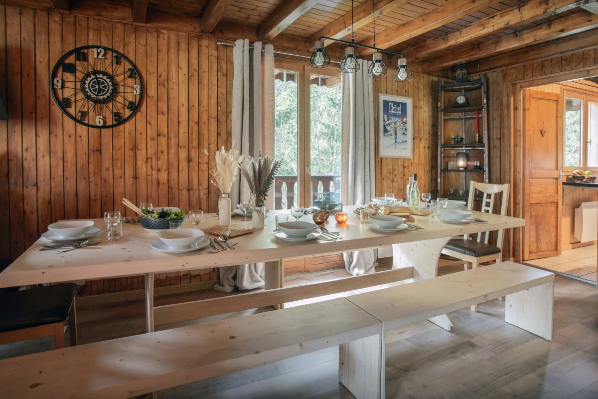Chalet   Séjour pour 14 aux Portes du Soleil avec sauna et jacuzzi - OVO Network