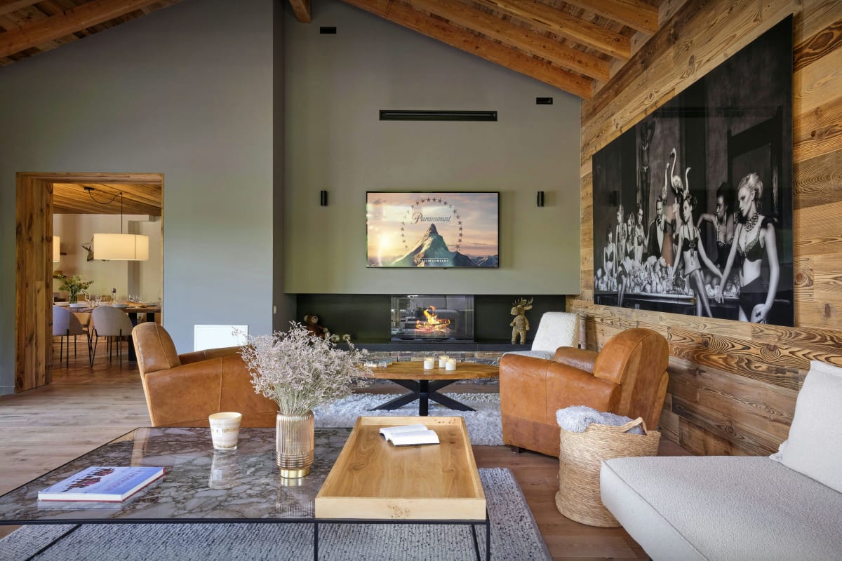 Immobilier Chalet pour 10 à quelques mètres des pistes et des sentiers - OVO Network  