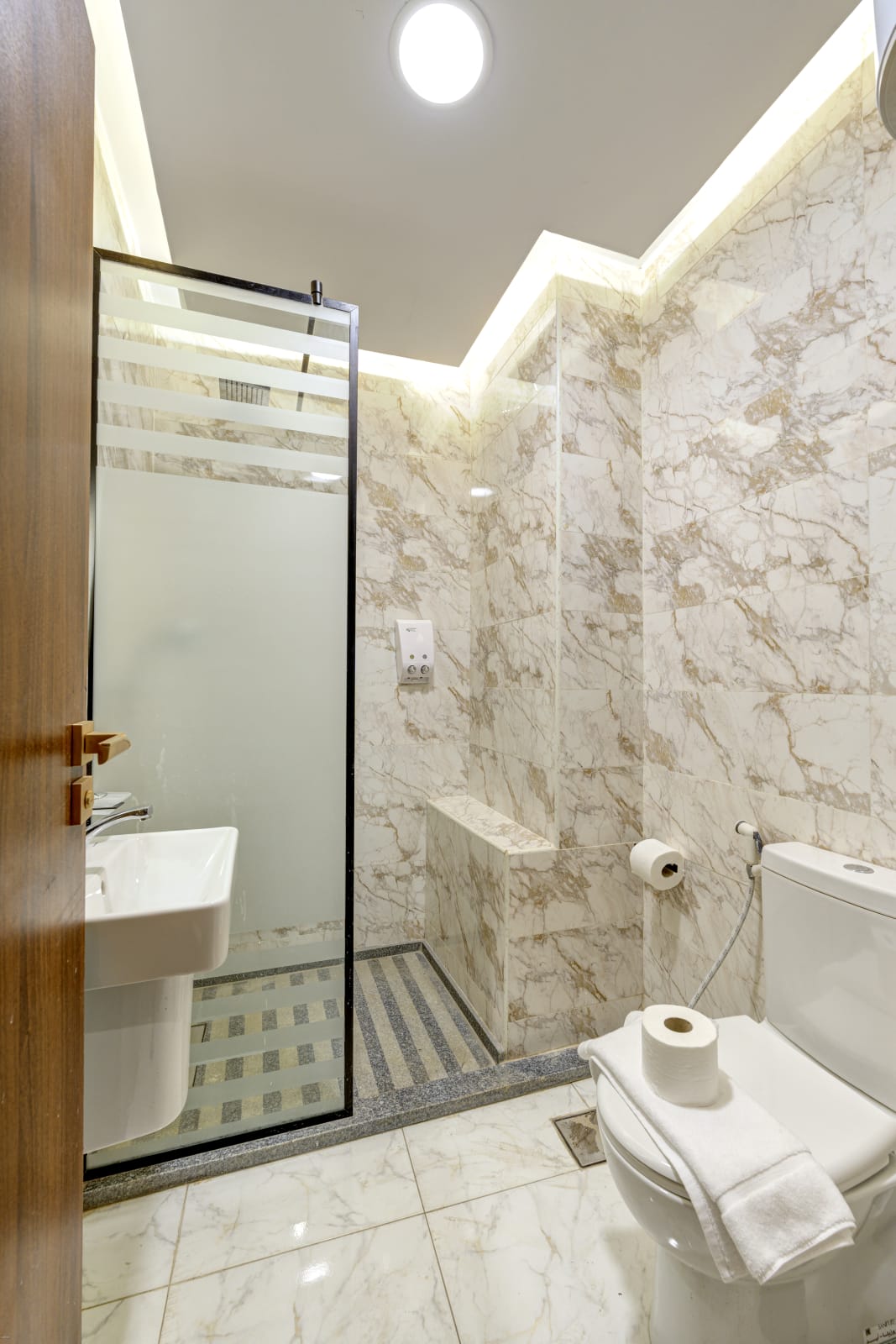 Pyramids Global Suites -  Triple Standard Room (803) — Unit in 5 King Faisal St, Kafr Nassar, Al Haram, Giza Governorate 3524020, Giza, Egypt — photo 6