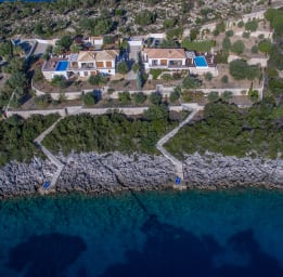 Marine Villa, your Secluded Oasis with Sea Access & Mesmerizing View