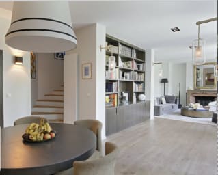 rental-family-prestigious-maison-lumea-paris-dining-room