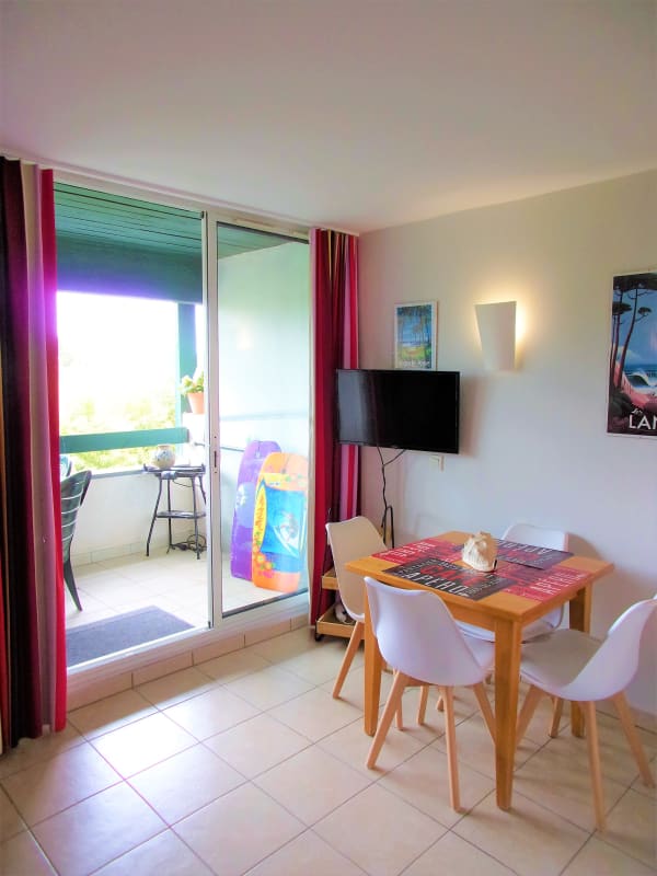  Appartement Beau 21 M2 Avec Loggia Piscine Proche De La Plage