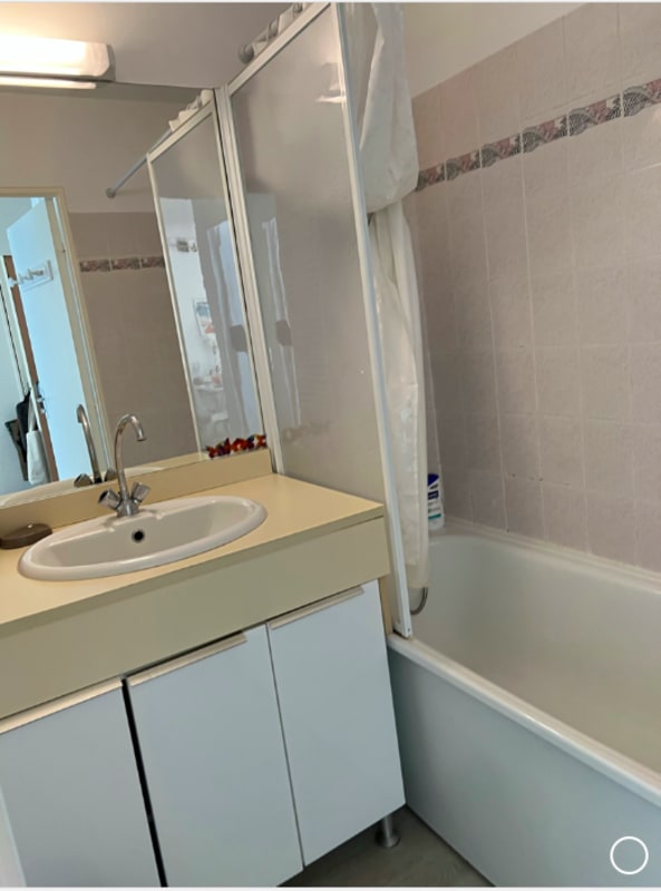 Appartement   Appartement avec piscine quartier de l Aiguillon