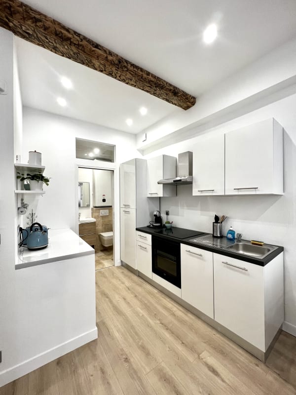  Appartement Chez Thibault : 2 pièces entièrement rénové dans le vieil Antibes
