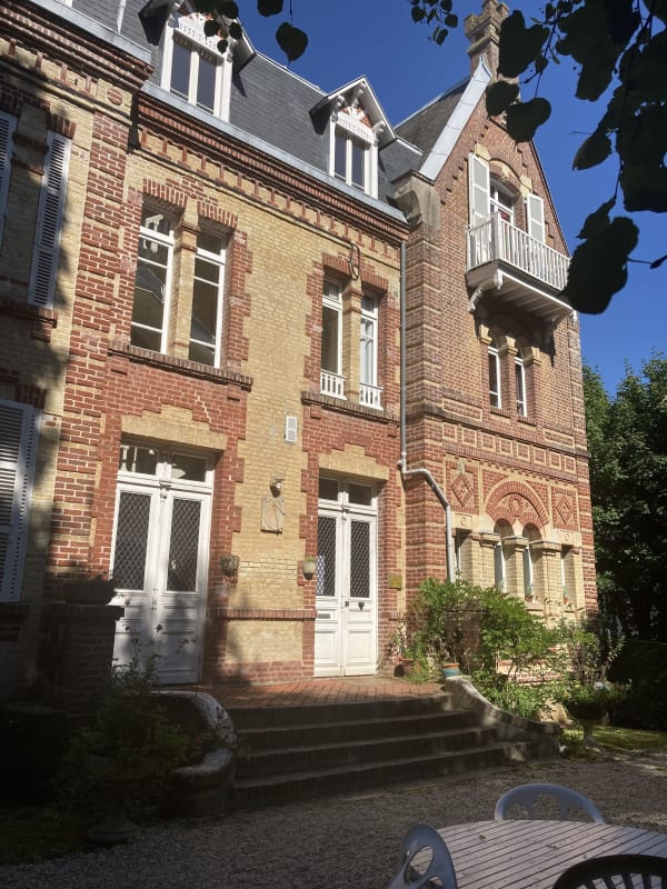  Appartement Studio avec mezzanine dans villa du 19eme, parking