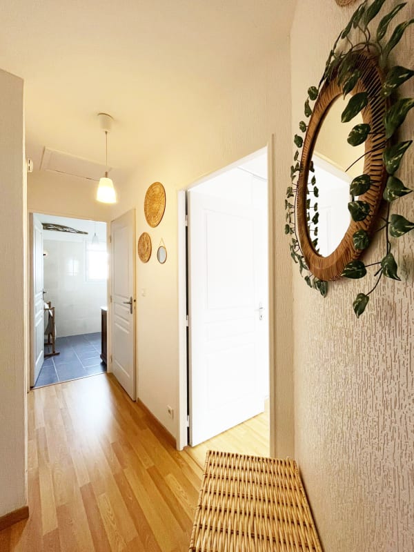  immobilier  Maison confortable avec terrasse, à 10 min à pied de la plage – Quiberon