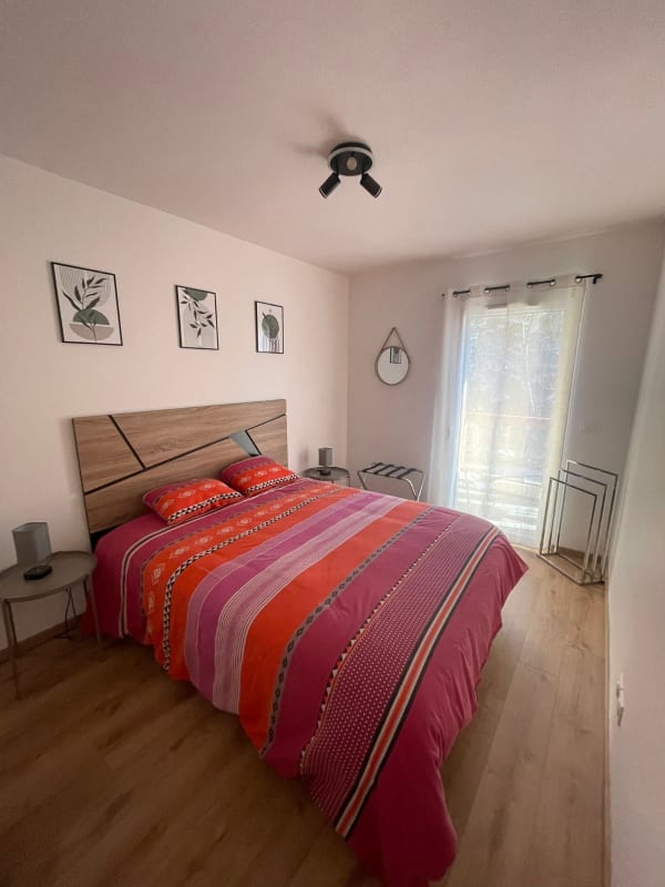  immobilier  Appt neuf au pied des pistes avec parking privé