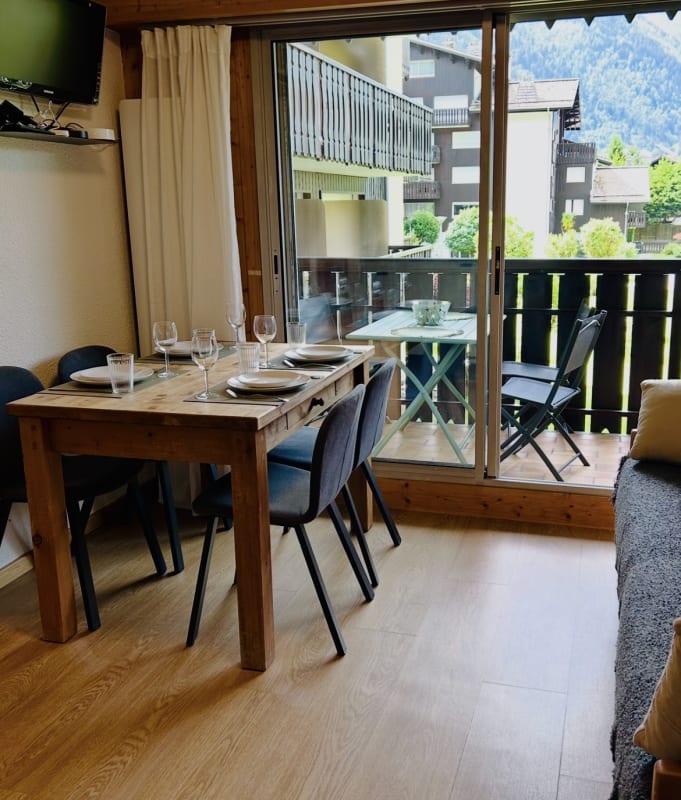 Appartement   Studio rénové vue Mont Blanc | Parking