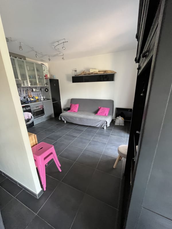  immobilier  Studio à Saint-Aygulf avec accès direct à la plage