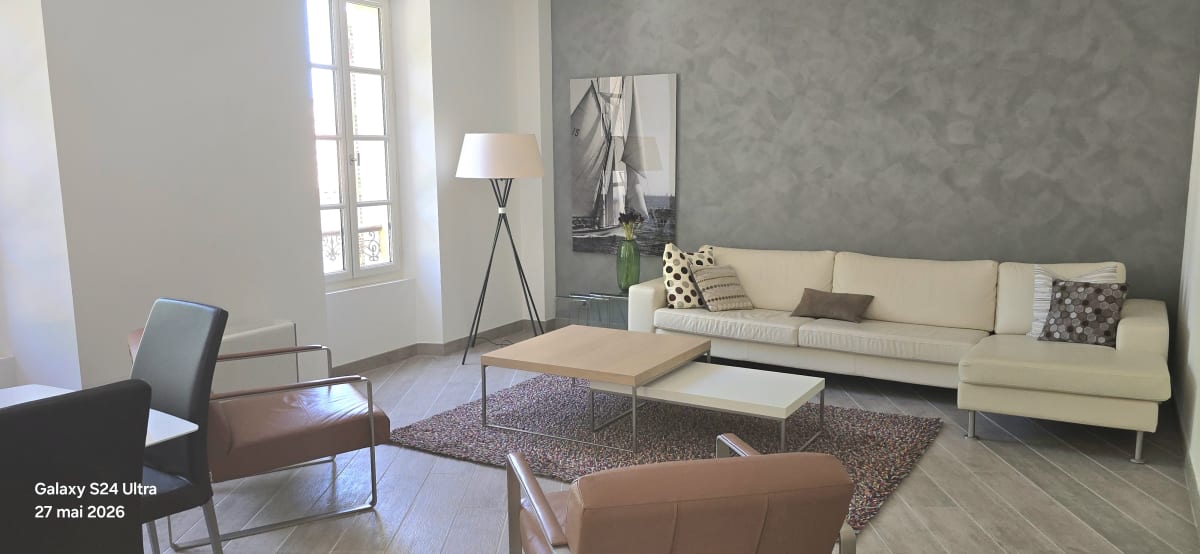 Duplex chic à Saint-Tropez avec parking