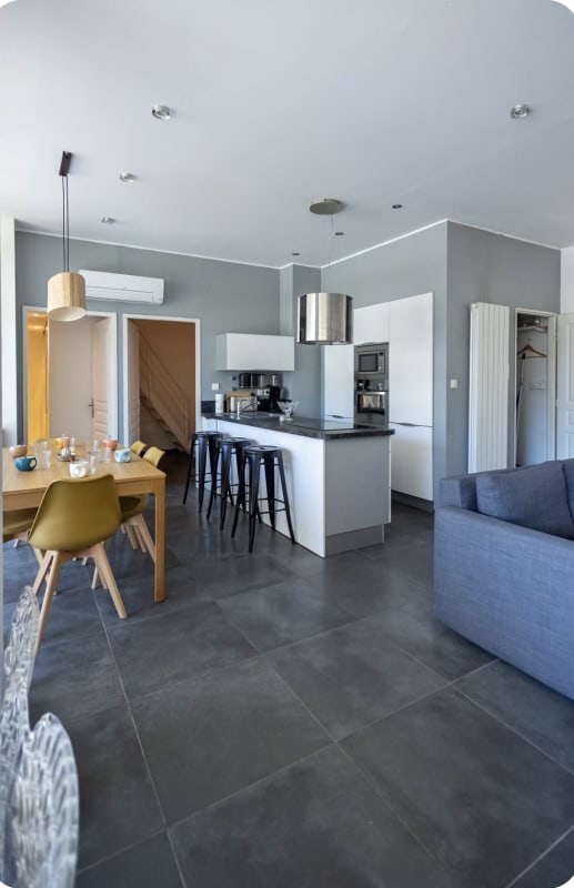 Appartement Appart avec grande terrasse, piscine et mer à pied 