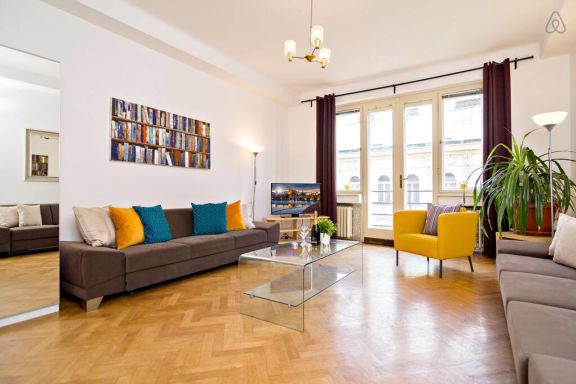 Kundera 3 BR 4 minutes walk from Wenceslas Square