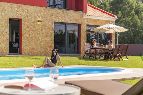 Felicidade Rocha I, für Familien, mit einem Pool.