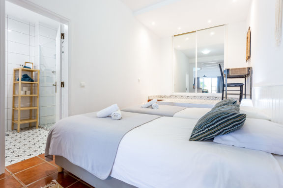 Quinta da Liberdade Studio 1 (sleeps 3 & baby) Renovated April 2024!