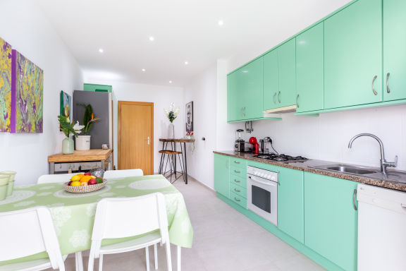Art-inspired modern apartment near Lagos marina and beaches