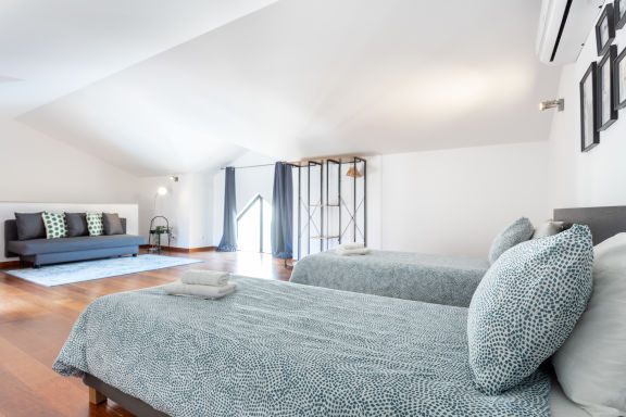 Baia da Luz - Poolview Loft Aparment