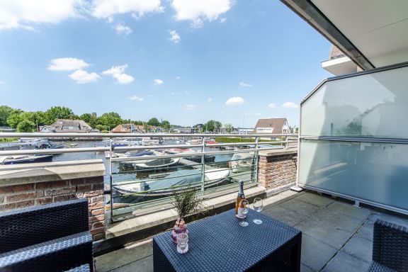 Ruimtelijk luxe appartement op de begane grond - Kaag Resort 12