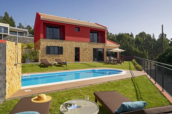 Felicidade Rocha I, für Familien, mit einem Pool.