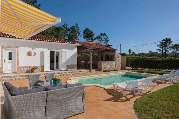 Casa dos Sonhadores - on the tranquil west coast of the Algarve.