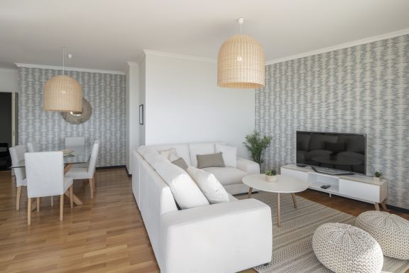 Apartamento junto à praia e vista mar - Rodamar II