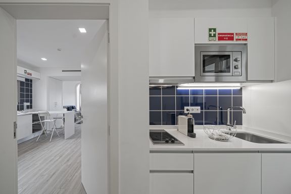 Drapes, Design Apartments 3B