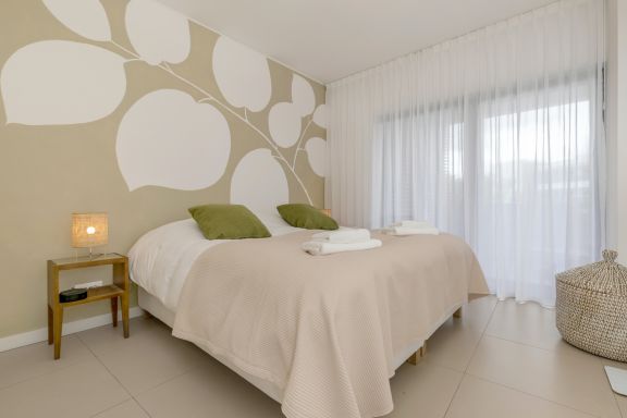 The Sunshine Apartment - Brand new T2 near Lagos Marina