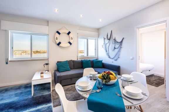 Torri riverview apartment