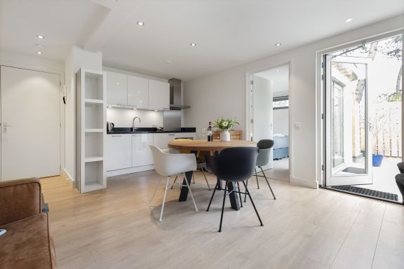 Amsterdam Dunes Holiday Home with private Garden and Parking