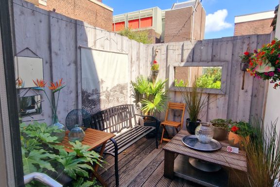 City Attic Haarlem, 4-Personen-Apartment mit Terrasse
