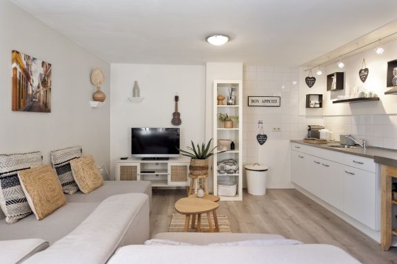 Tiny Home Historical with Private sauna